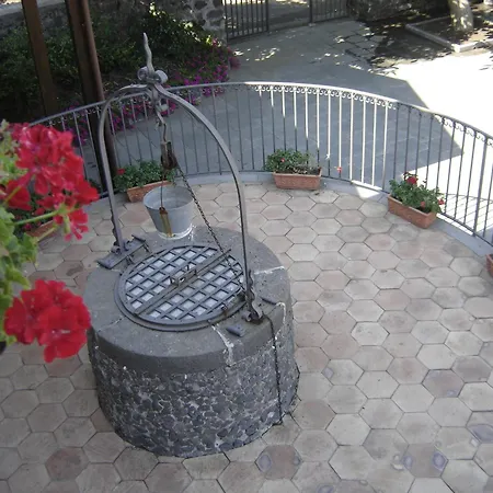 Ai Vecchi Crateri Country house *